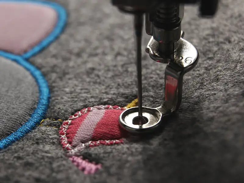 10 Best Applique Sewing Machine Reviews 2023